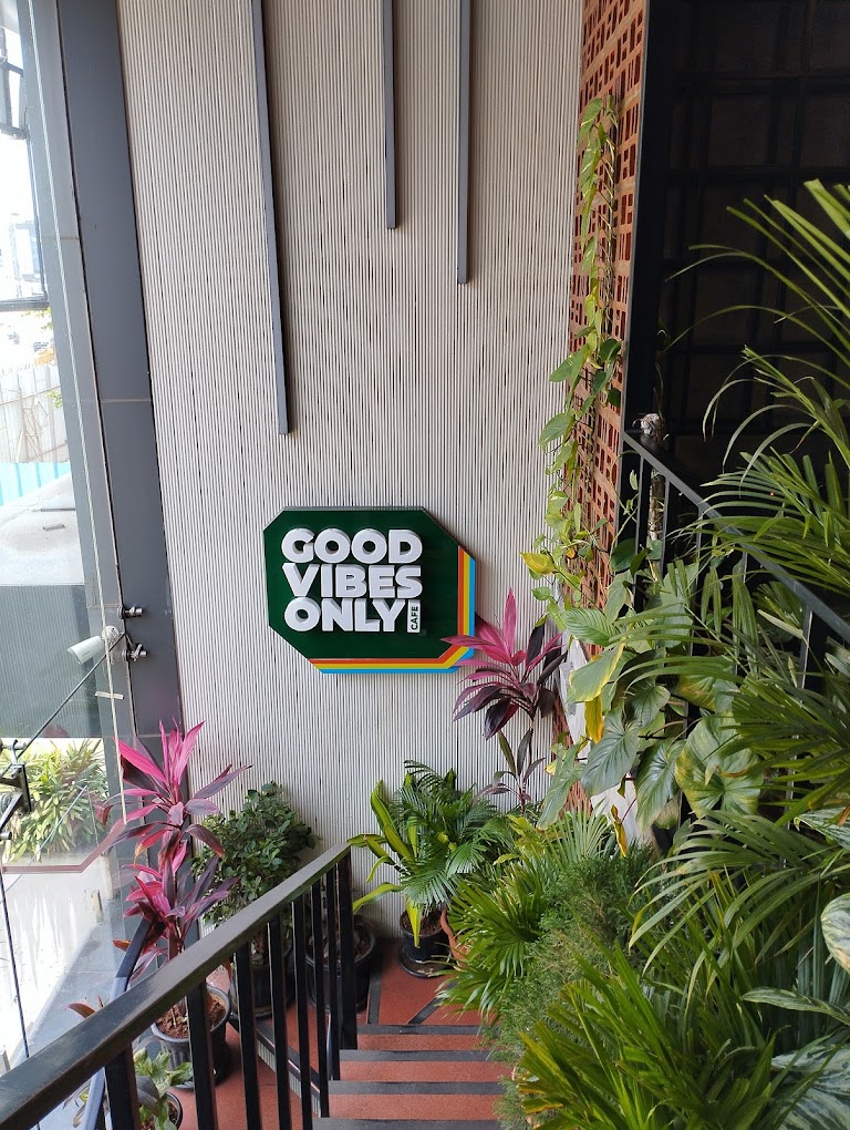 Good Vibes Only Cafe